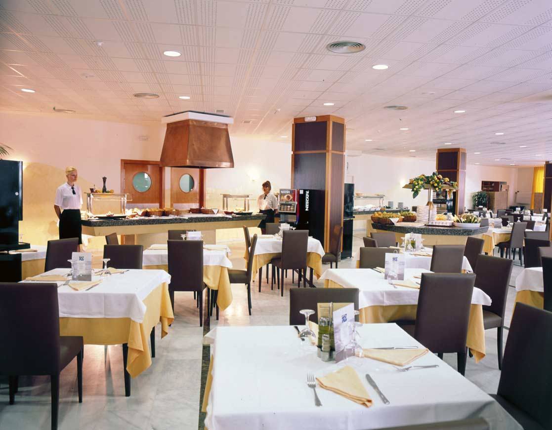 Hotel Rh Arena Gandía Εξωτερικό φωτογραφία